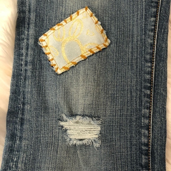 💰bebe lowrise bootcut Carmen Distressed Jean 27 - Picture 4 of 13